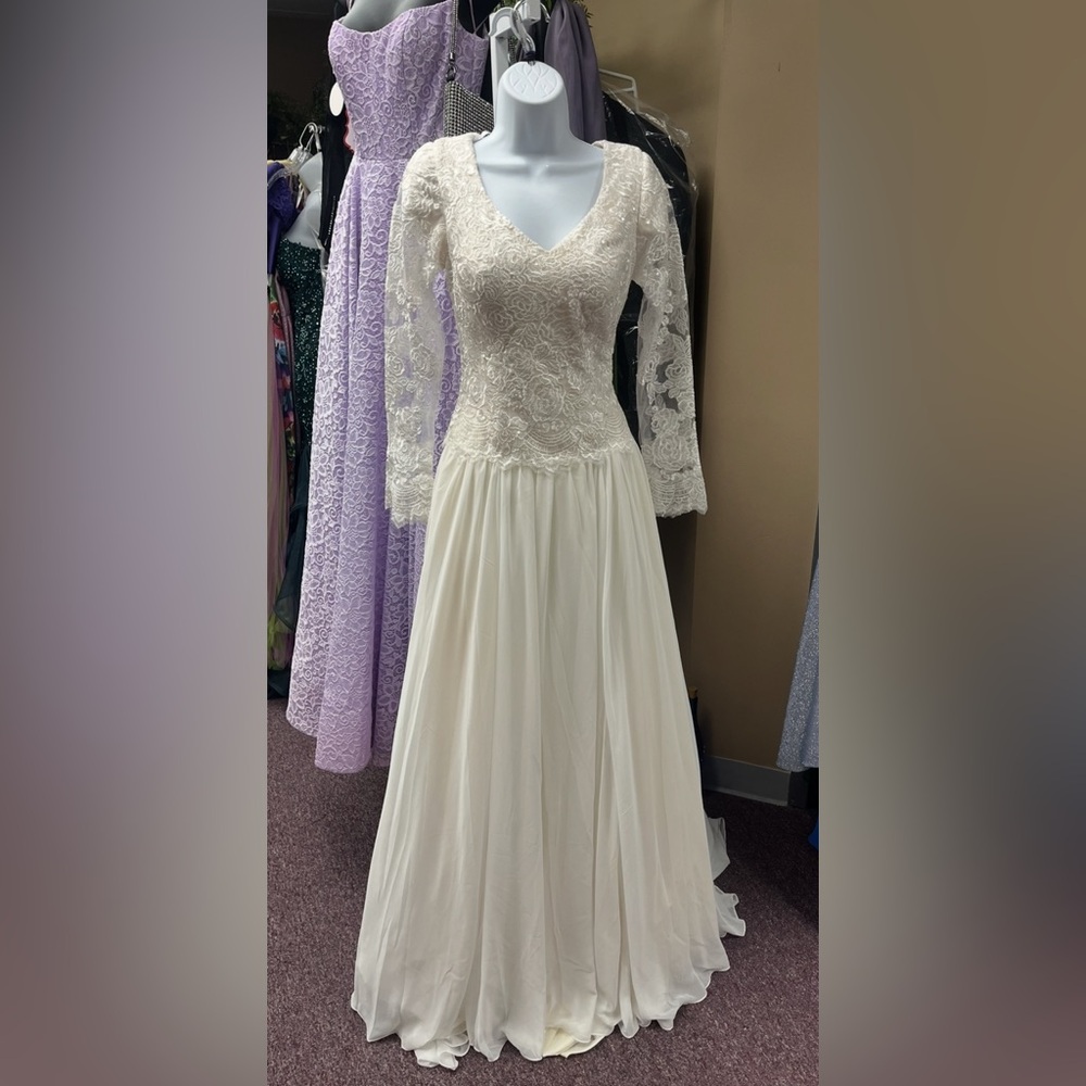 Allure Bridals Lace Long Sleeve Cream Gown